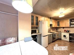 2-к квартира, вторичка, 76м2, 1/7 этаж