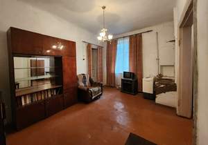 2-к квартира, вторичка, 43м2, 1/1 этаж