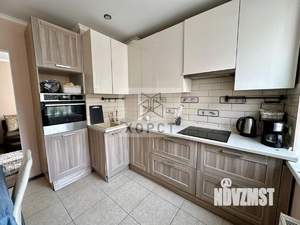 3-к квартира, вторичка, 61м2, 12/16 этаж