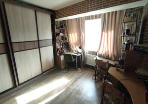 2-к квартира, вторичка, 65м2, 1/10 этаж