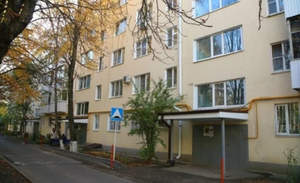 2-к квартира, вторичка, 37м2, 1/6 этаж