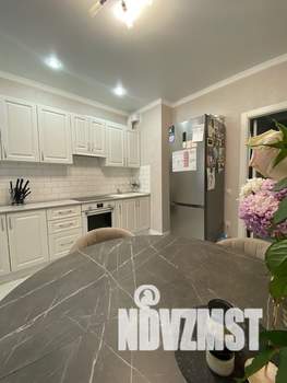 2-к квартира, вторичка, 63м2, 8/9 этаж