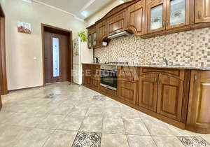 3-к квартира, вторичка, 84м2, 2/4 этаж