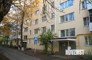 2-к квартира, вторичка, 37м2, 1/6 этаж
