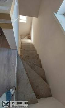 4-к квартира, вторичка, 95м2, 1/2 этаж