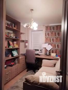 4-к квартира, вторичка, 72м2, 1/10 этаж