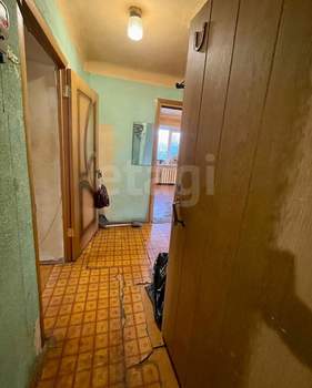 3-к квартира, вторичка, 57м2, 1/4 этаж