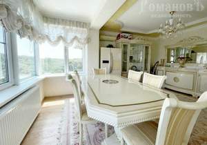 3-к квартира, вторичка, 110м2, 8/19 этаж