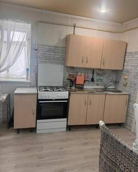 3-к квартира, вторичка, 60м2, 1/1 этаж
