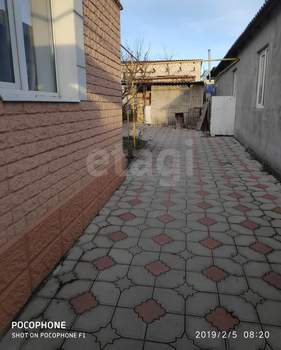 3-к квартира, вторичка, 54м2, 1/1 этаж