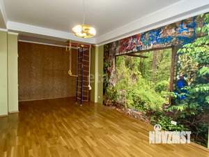 3-к квартира, вторичка, 125м2, 1/17 этаж