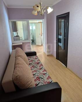 3-к квартира, вторичка, 63м2, 1/1 этаж