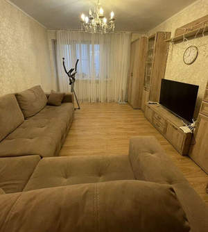 3-к квартира, вторичка, 76м2, 9/10 этаж