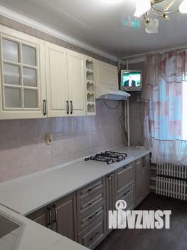 4-к квартира, вторичка, 95м2, 1/9 этаж
