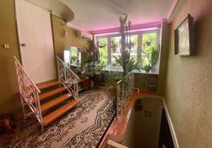 4-к квартира, вторичка, 98м2, 1/2 этаж