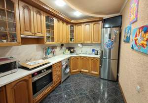 4-к квартира, вторичка, 82м2, 2/2 этаж