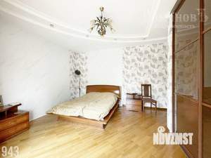 4-к квартира, вторичка, 168м2, 2/8 этаж