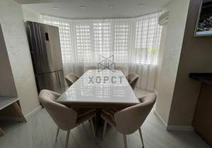 3-к квартира, вторичка, 130м2, 1/9 этаж