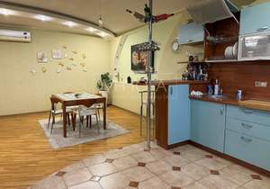 3-к квартира, вторичка, 121м2, 7/9 этаж