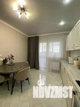 2-к квартира, вторичка, 63м2, 8/9 этаж