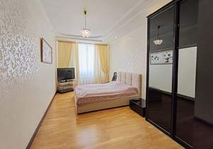 4-к квартира, вторичка, 140м2, 9/16 этаж