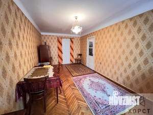 2-к квартира, вторичка, 43м2, 1/4 этаж