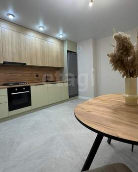 2-к квартира, вторичка, 68м2, 5/16 этаж