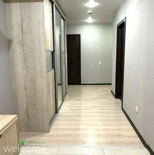 3-к квартира, вторичка, 100м2, 8/10 этаж