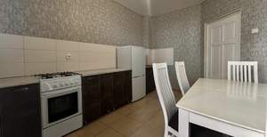 2-к квартира, вторичка, 64м2, 1/18 этаж