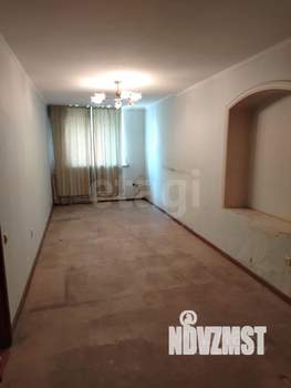 2-к квартира, вторичка, 76м2, 1/1 этаж