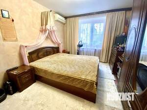 3-к квартира, вторичка, 74м2, 3/5 этаж
