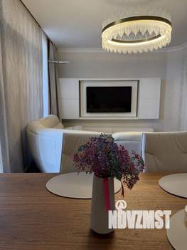 4-к квартира, вторичка, 145м2, 11/15 этаж