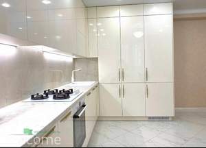 4-к квартира, вторичка, 100м2, 4/15 этаж
