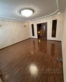 4-к квартира, вторичка, 130м2, 2/6 этаж