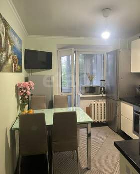 3-к квартира, вторичка, 74м2, 3/5 этаж