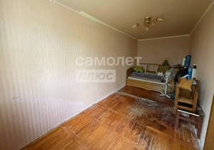 2-к квартира, вторичка, 42м2, 1/4 этаж