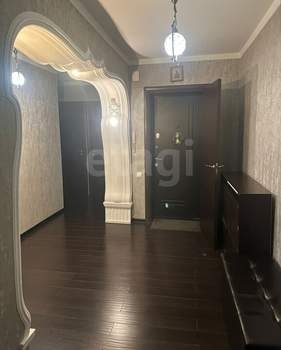 3-к квартира, вторичка, 74м2, 3/5 этаж