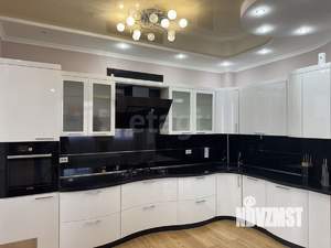 3-к квартира, вторичка, 100м2, 8/10 этаж