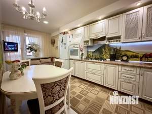 2-к квартира, вторичка, 67м2, 1/4 этаж