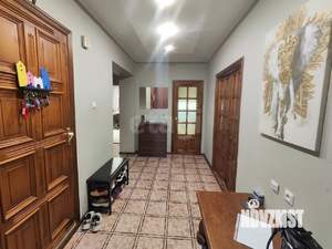 4-к квартира, вторичка, 122м2, 3/5 этаж