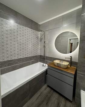 2-к квартира, вторичка, 63м2, 9/19 этаж