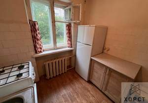 2-к квартира, вторичка, 43м2, 1/4 этаж