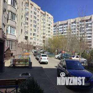 3-к квартира, вторичка, 64м2, 1/10 этаж