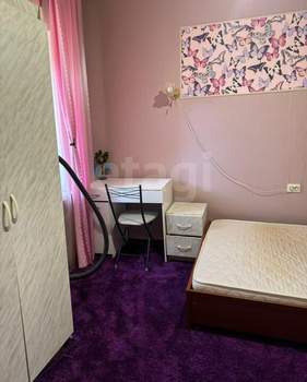 3-к квартира, вторичка, 60м2, 1/1 этаж