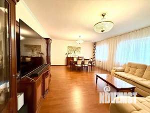 4-к квартира, вторичка, 180м2, 10/11 этаж