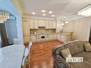 3-к квартира, вторичка, 131м2, 7/11 этаж