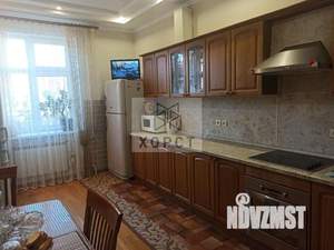 4-к квартира, вторичка, 150м2, 2/6 этаж