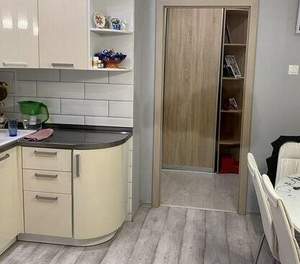 3-к квартира, вторичка, 94м2, 13/17 этаж