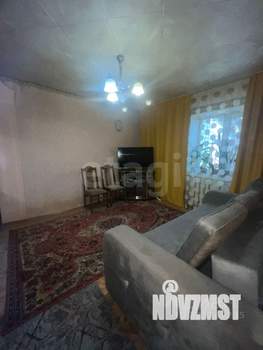 3-к квартира, вторичка, 49м2, 1/1 этаж