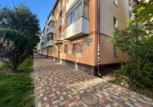 3-к квартира, вторичка, 57м2, 1/4 этаж